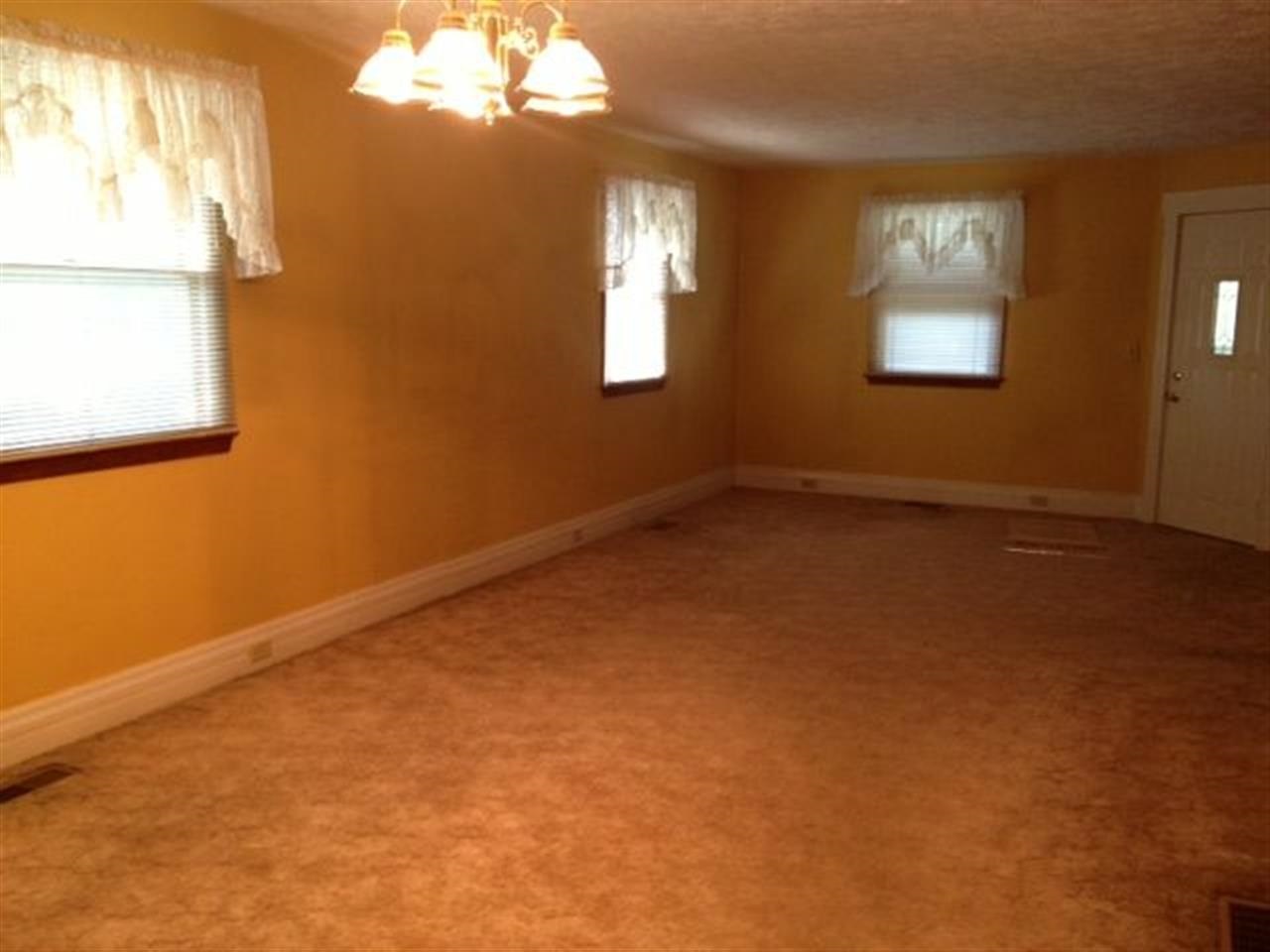 514 E Pike St, Attica, IN 47918 photo 3