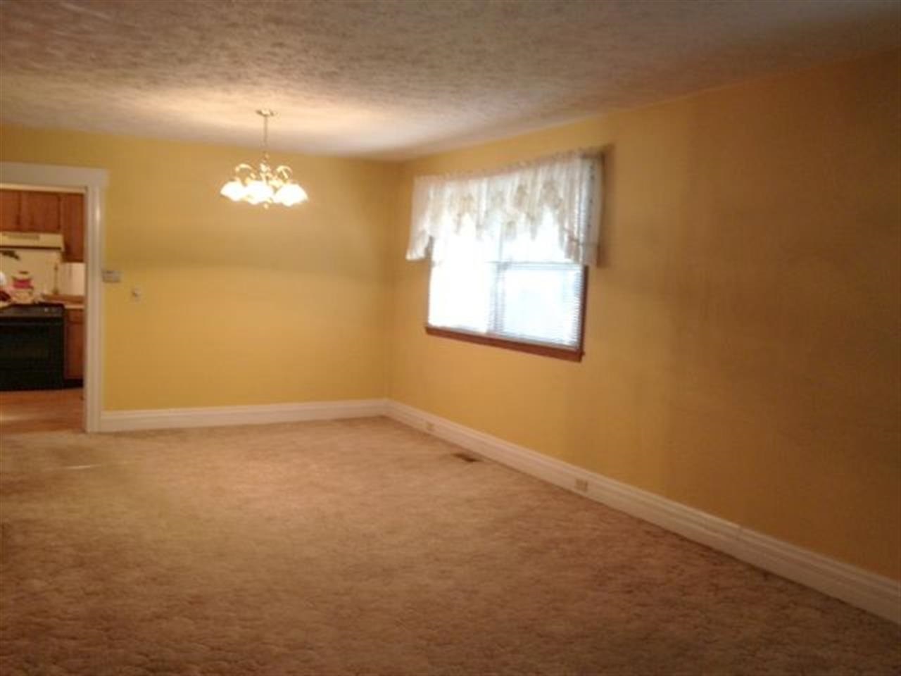 514 E Pike St, Attica, IN 47918 photo 7