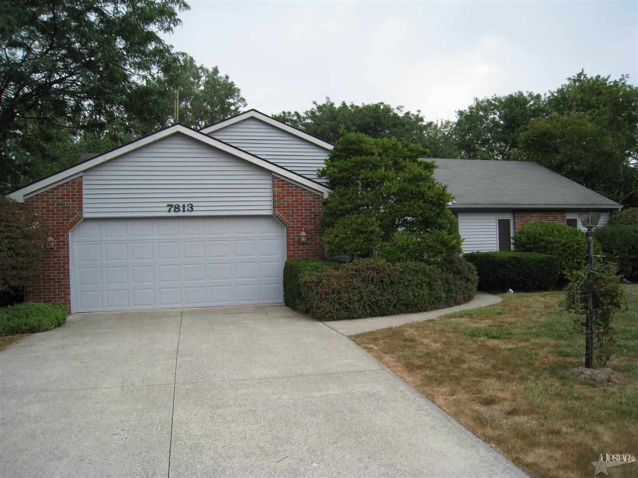 7813 Wishingwell Ct, Fort Wayne, IN 46815 photo 2