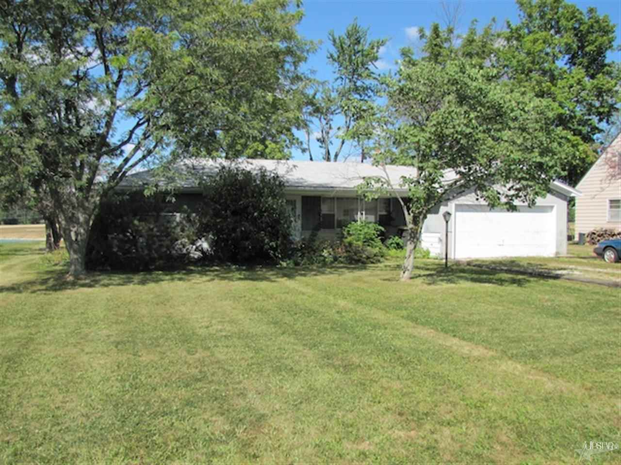 5317 Lynhurst Dr, Fort Wayne, IN 46835 photo 1