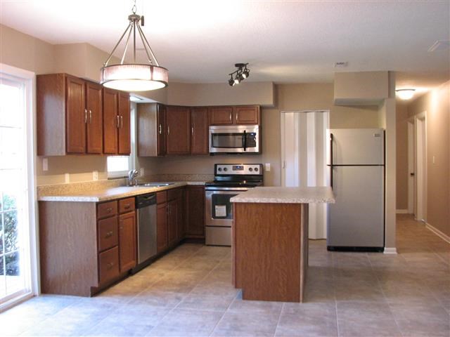 4135 Vance Ave, Fort Wayne, IN 46815 photo 2