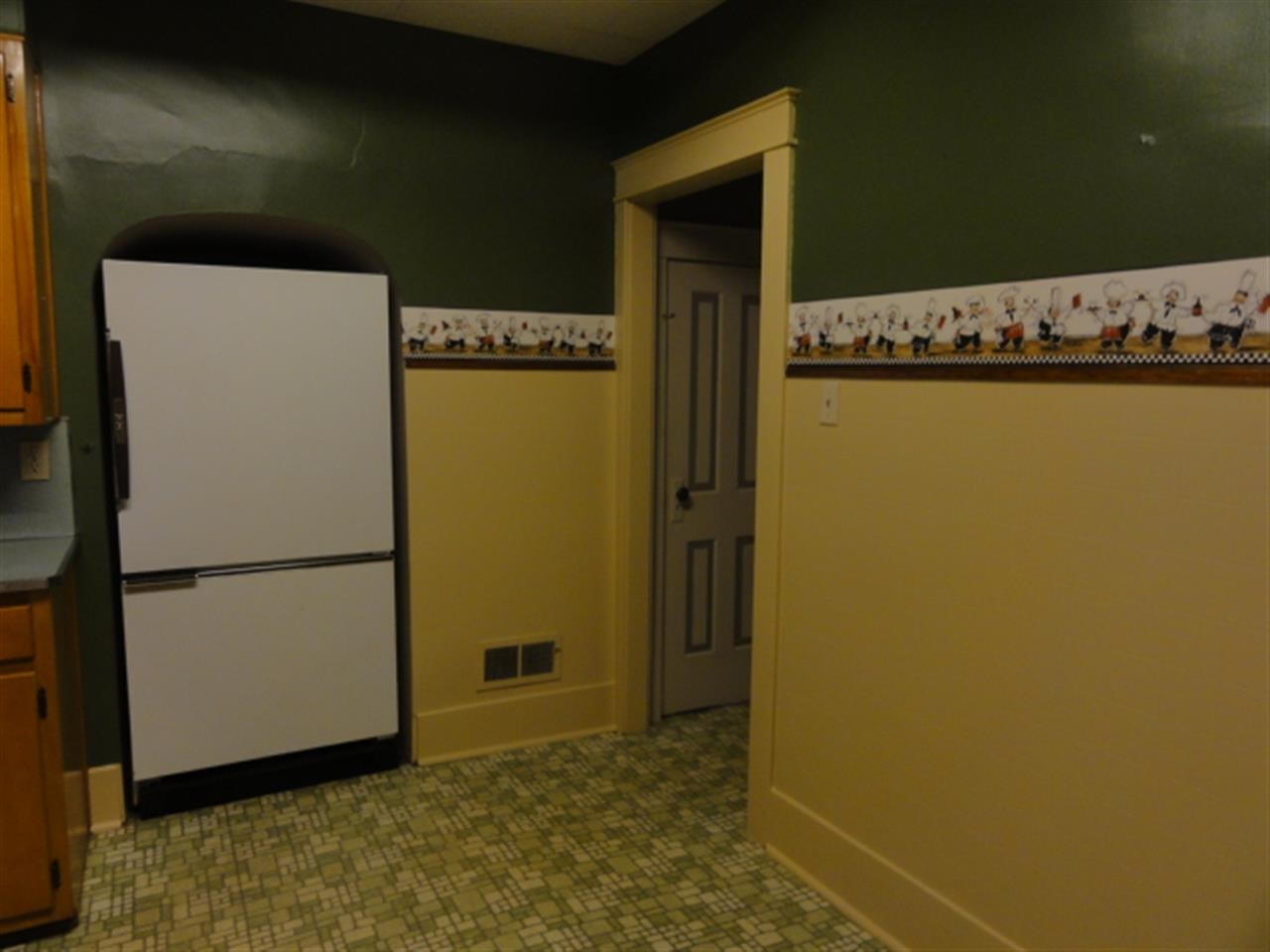 512 N Wilson St, Delphi, IN 46923 photo 6
