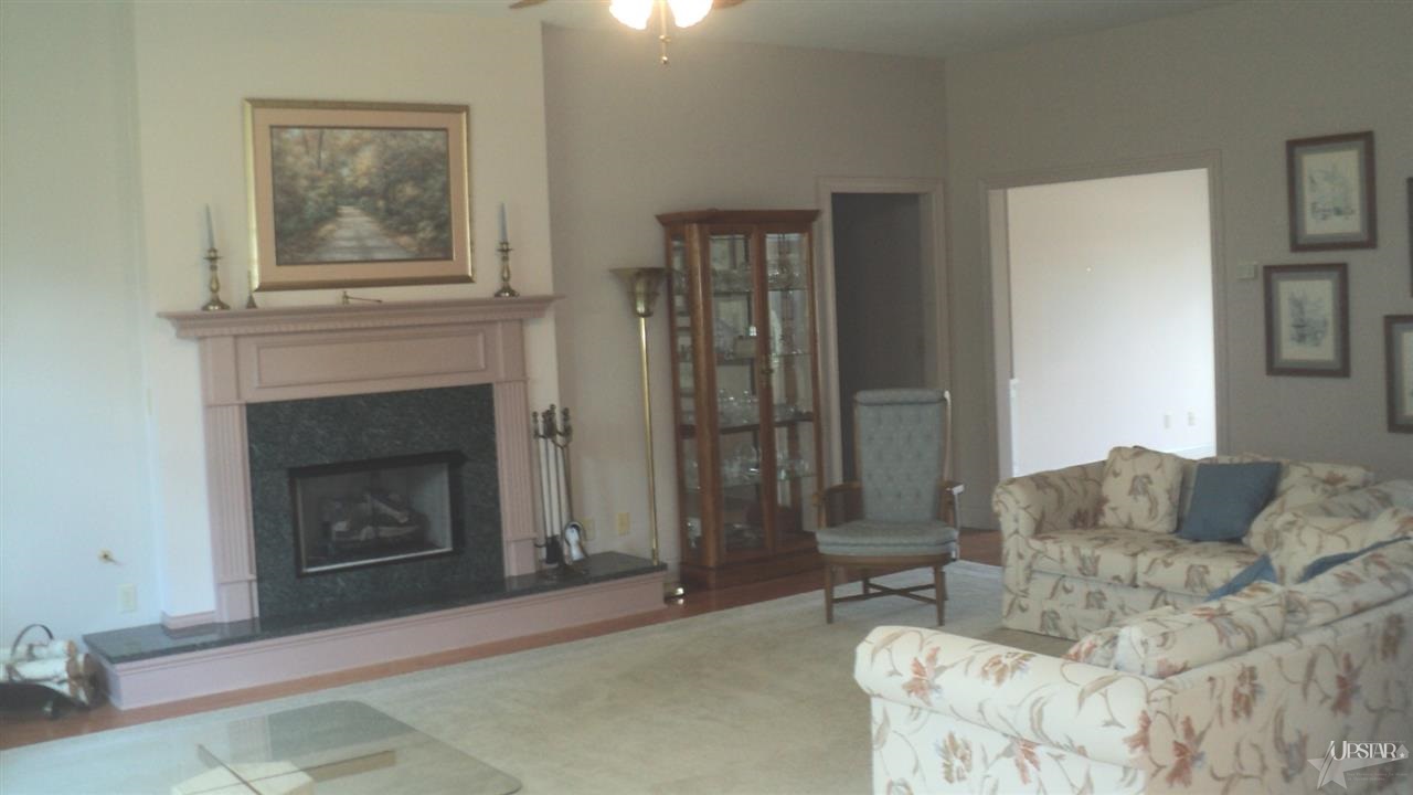 2410 Covington Pointe Trl, Fort Wayne, IN 46804 photo 6