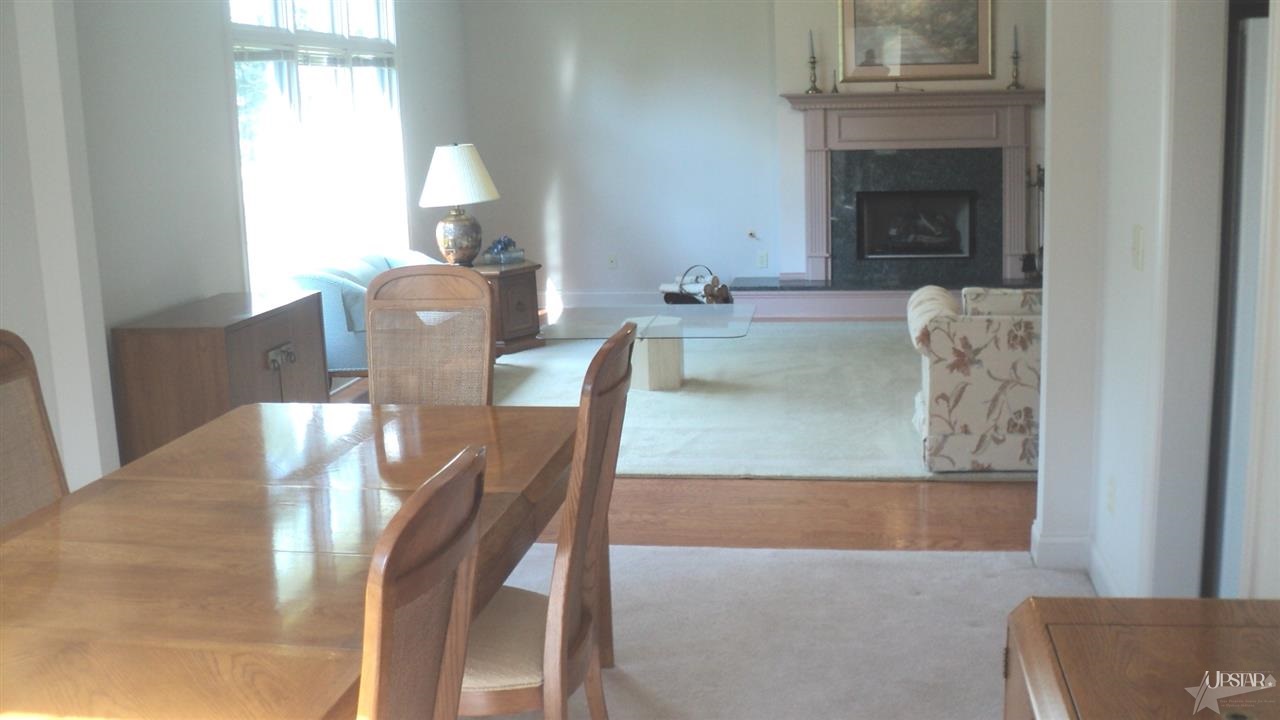 2410 Covington Pointe Trl, Fort Wayne, IN 46804 photo 7