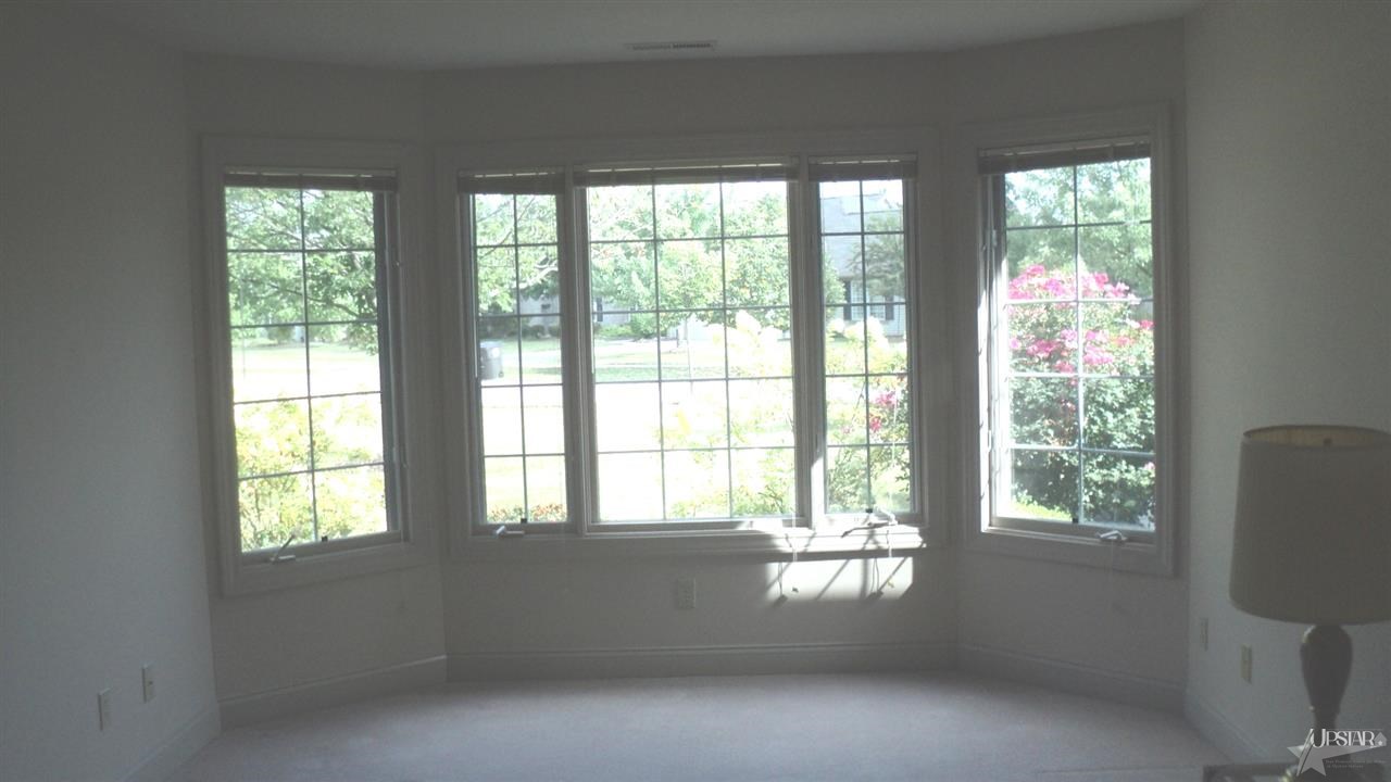 2410 Covington Pointe Trl, Fort Wayne, IN 46804 photo 3