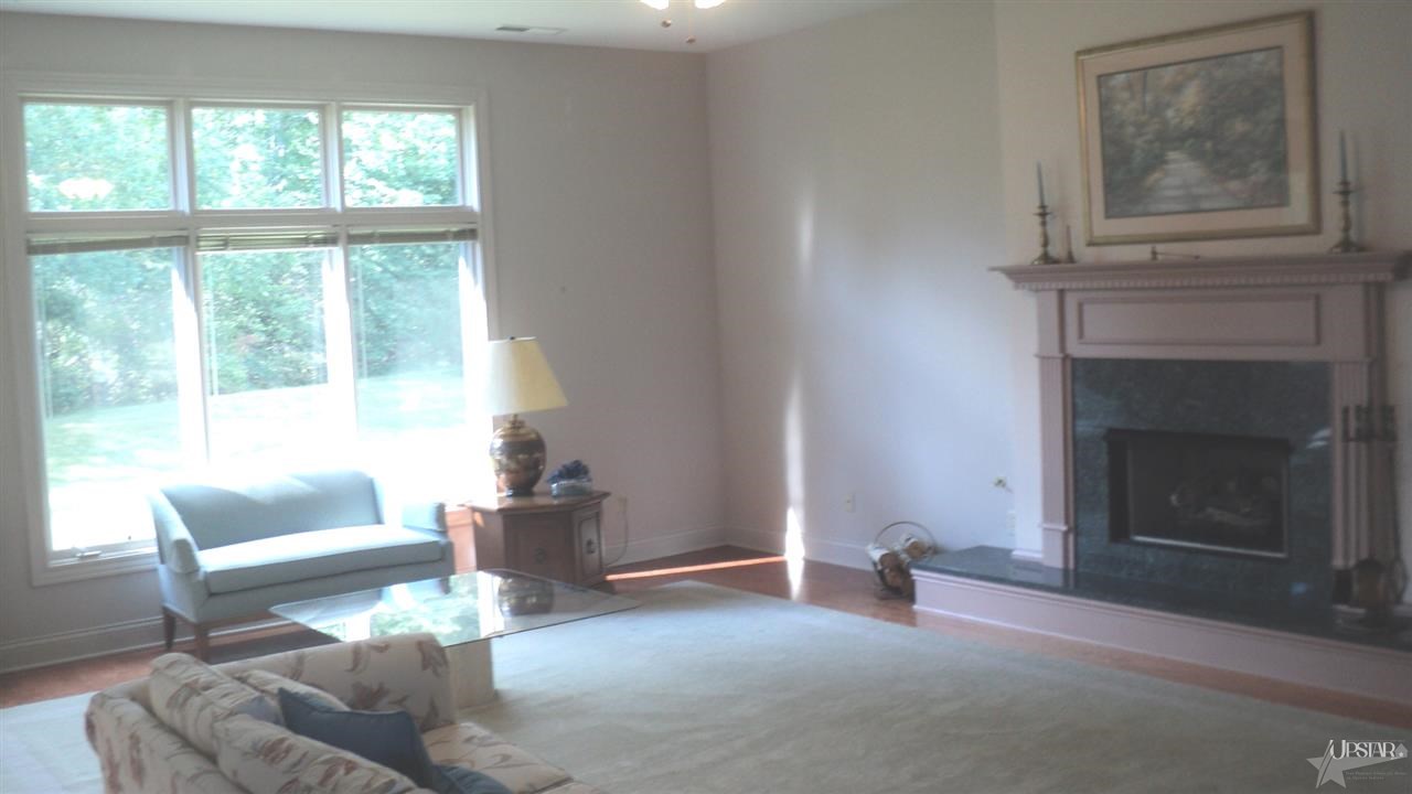 2410 Covington Pointe Trl, Fort Wayne, IN 46804 photo 2