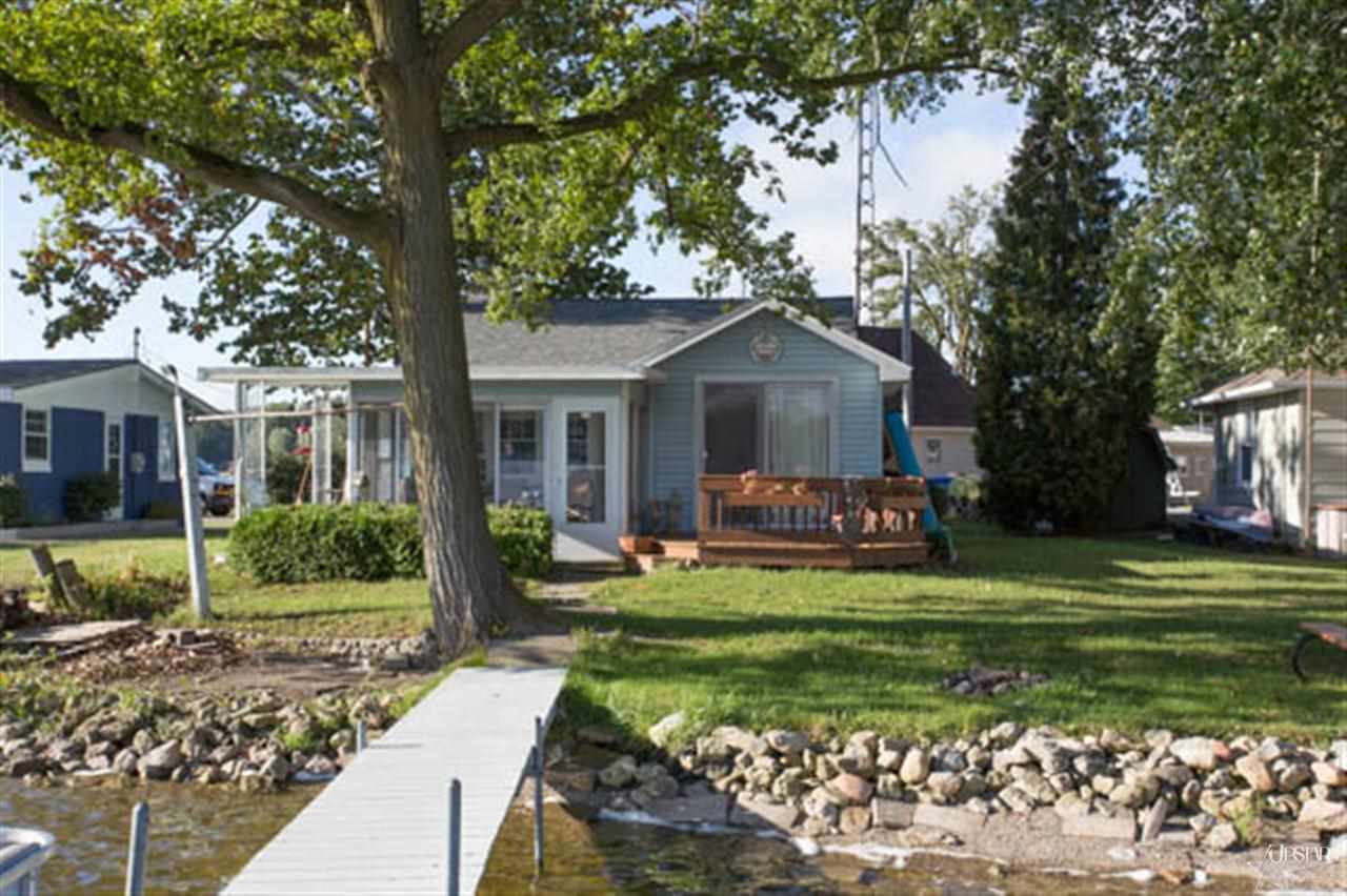 2730 W Sycamore Dr, Columbia City, IN 46725 photo 1