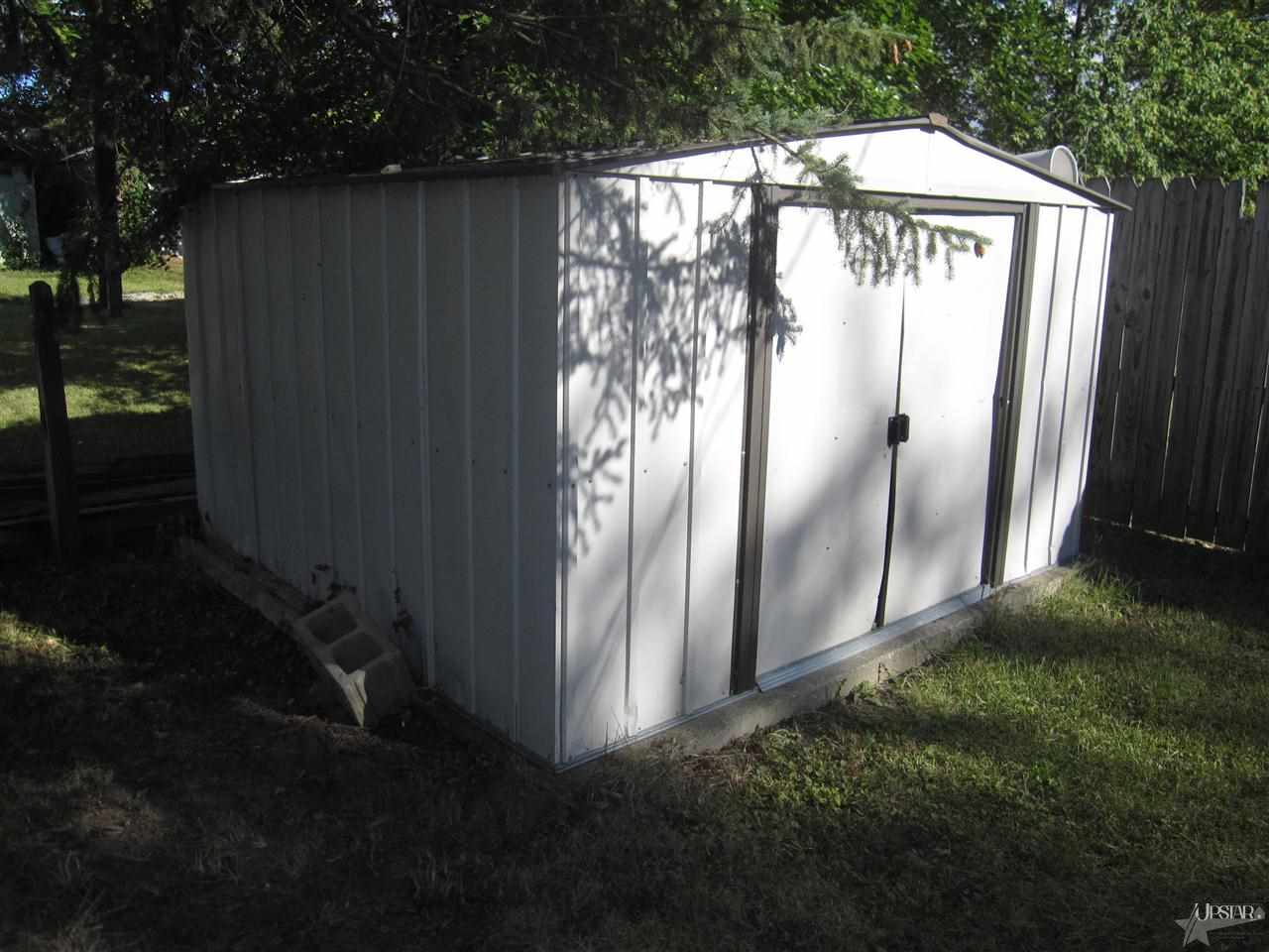 225 W Fairfax Ave, Fort Wayne, IN 46807 photo 4