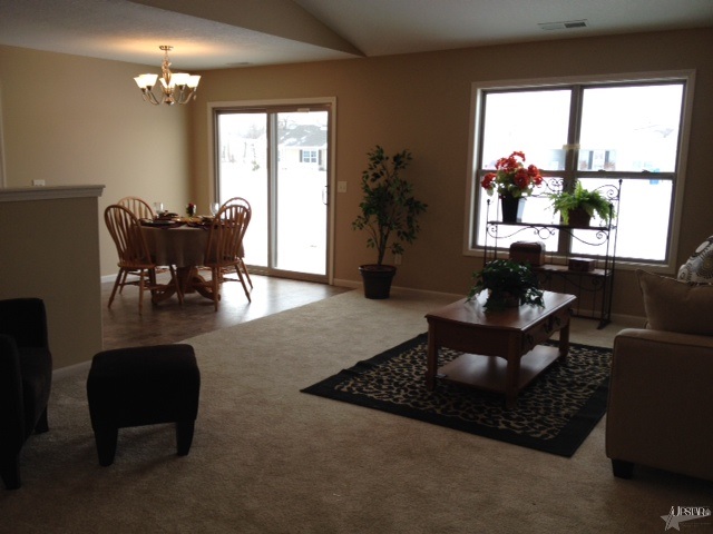 874 S Archer Ct, Columbia City, IN 46725 photo 3