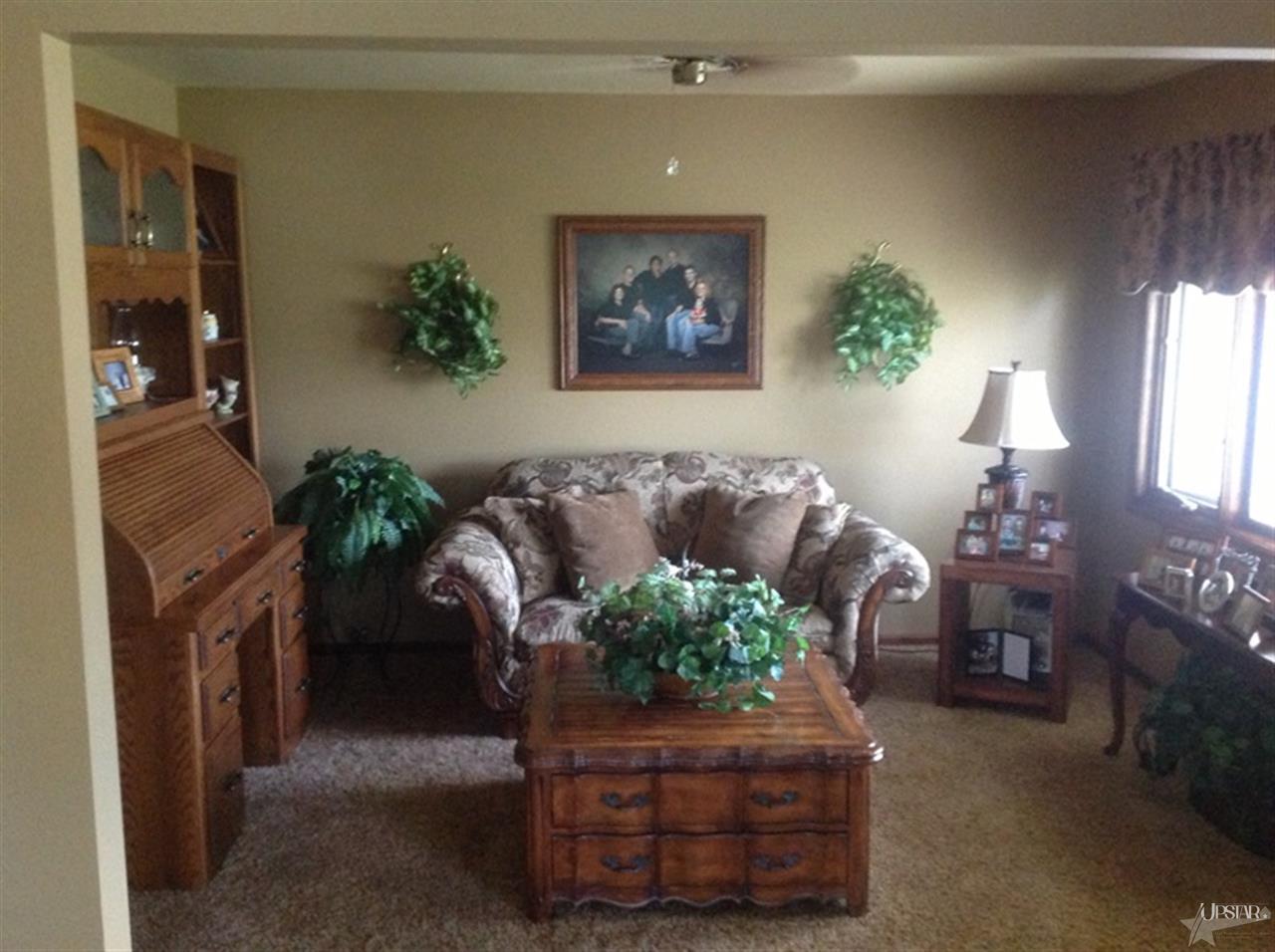 1033 Woodridge Dr, Decatur, IN 46733 photo 6