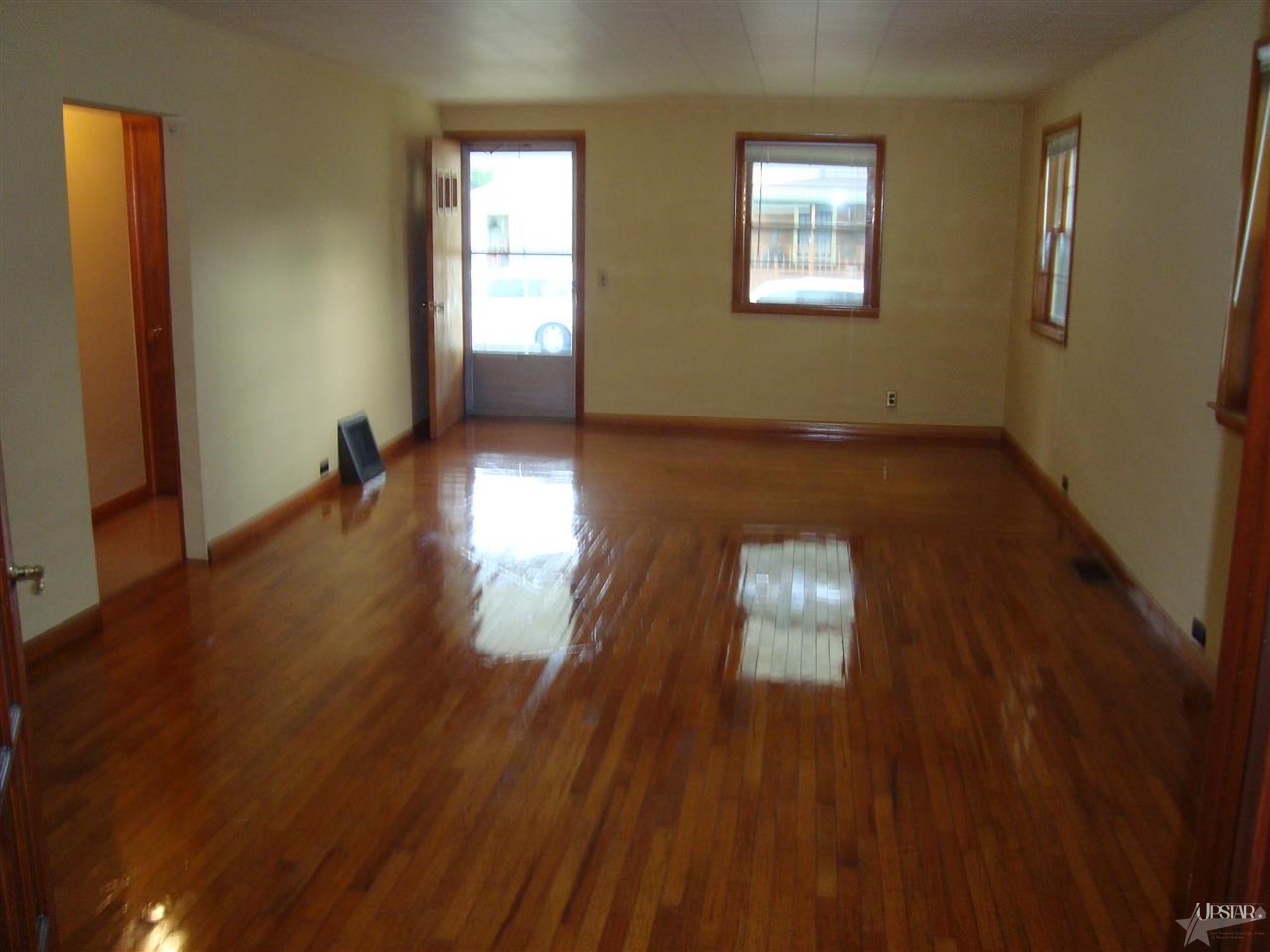908 Oak St, Huntington, IN 46750 photo 8
