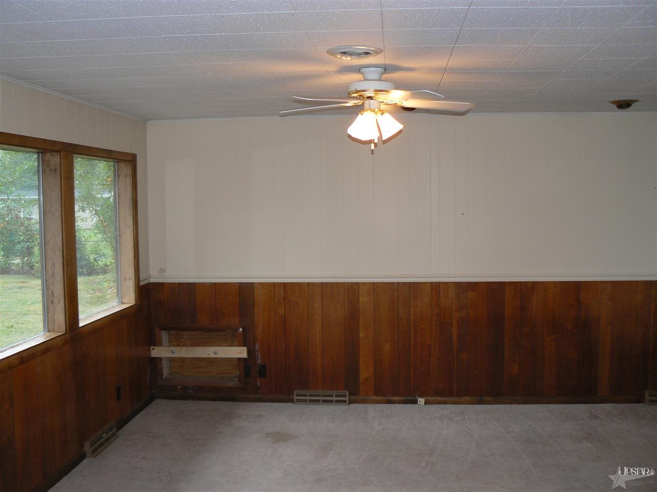 2626 Hoevelwood Dr, Fort Wayne, IN 46806 photo 9