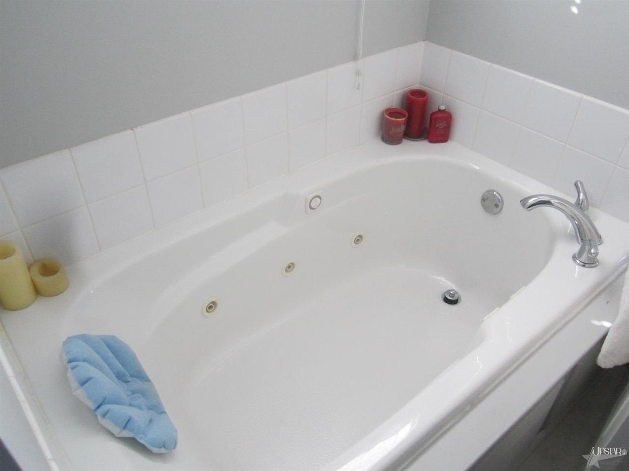 12625 Serene Shrs, Fort Wayne, IN 46818 photo 9