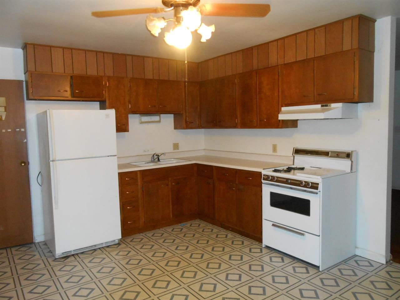451 W Hickory Dr, Ellettsville, IN 47429 photo 2