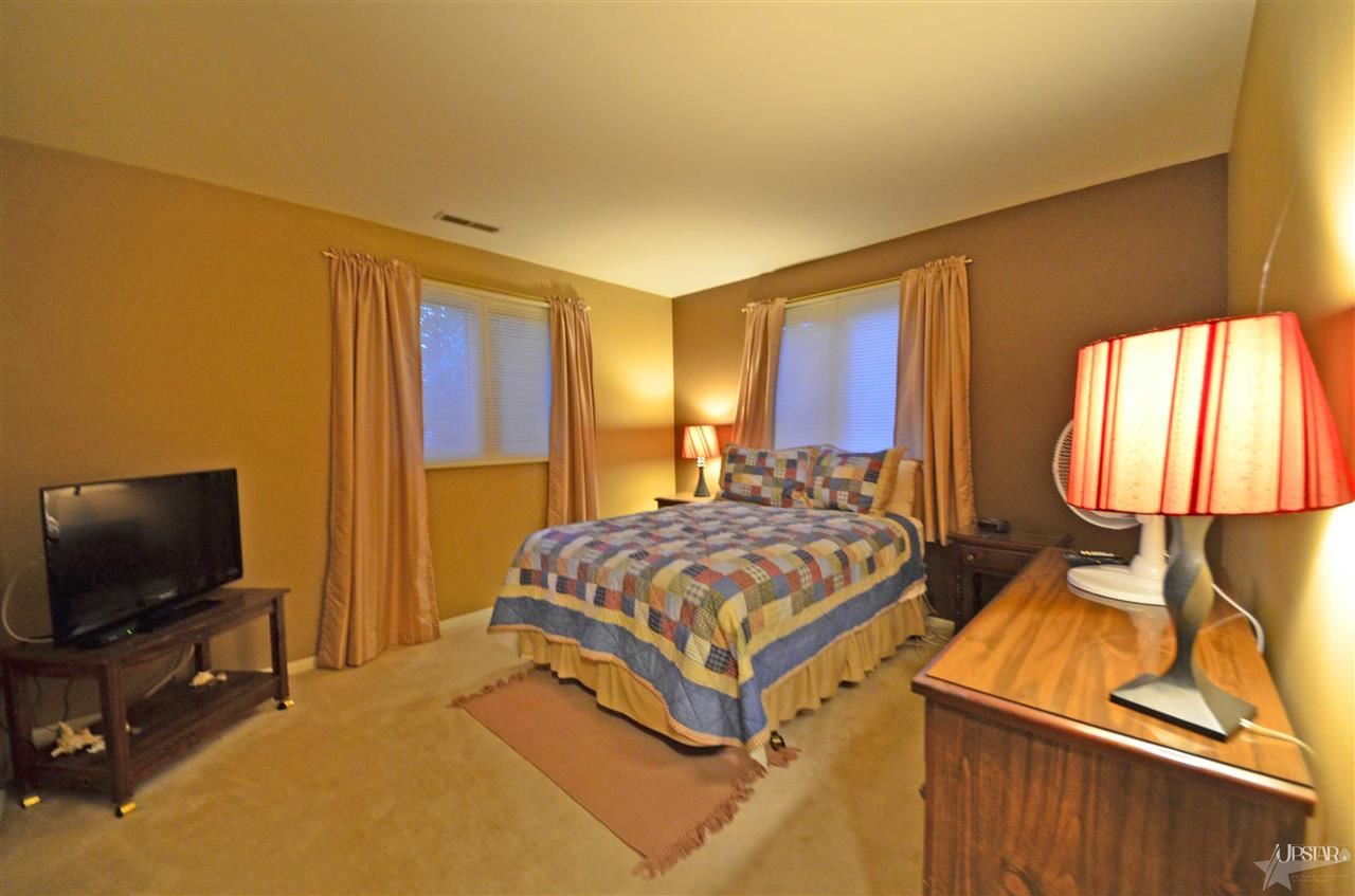 5705 Fernwood Ave, Fort Wayne, IN 46809 photo 13