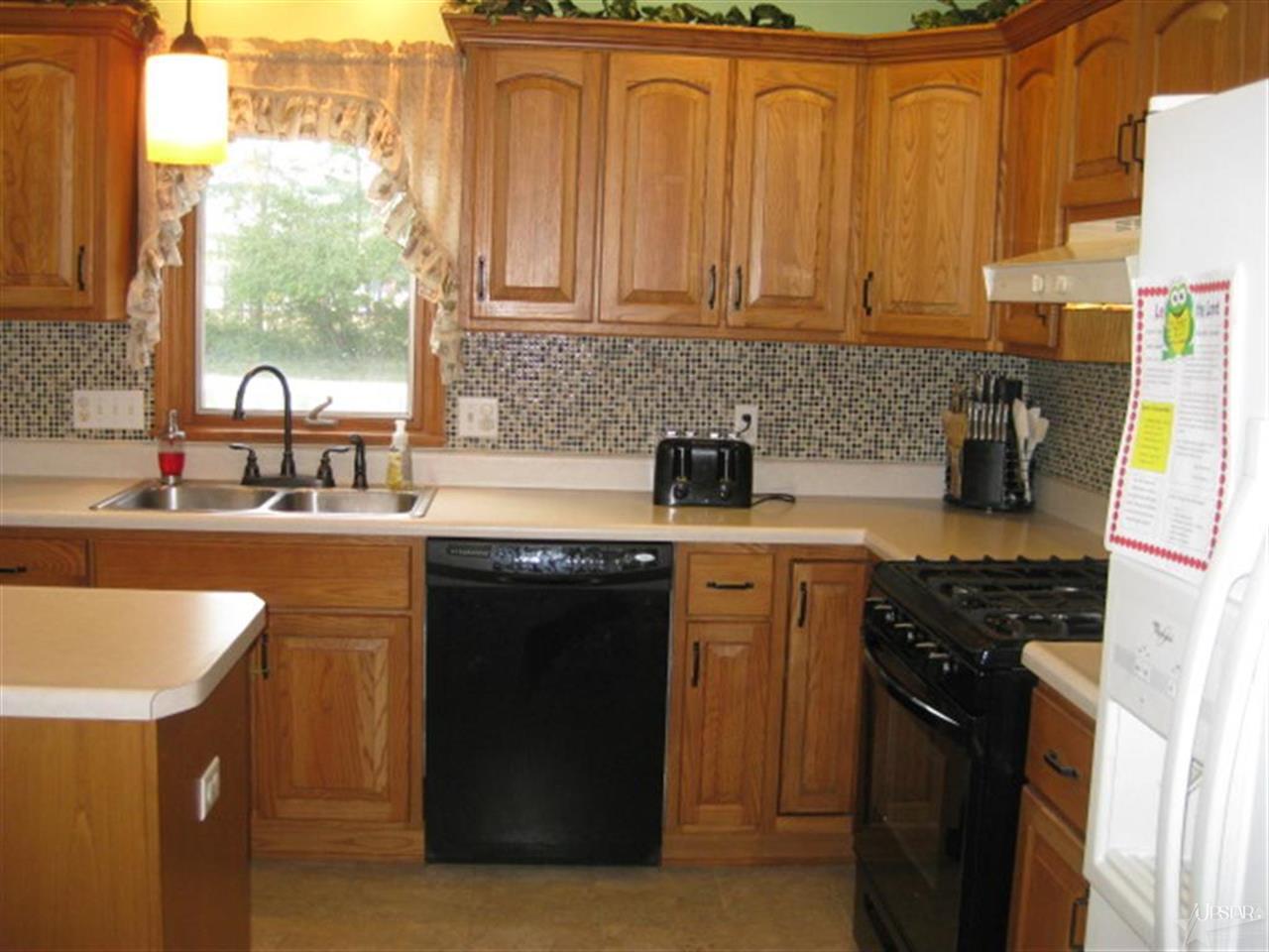 6404 Oak Bridge Pl, Fort Wayne, IN 46835 photo 9