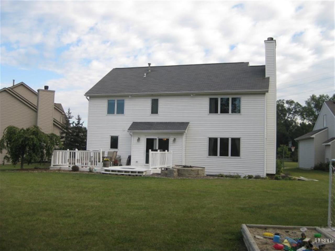 6404 Oak Bridge Pl, Fort Wayne, IN 46835 photo 3