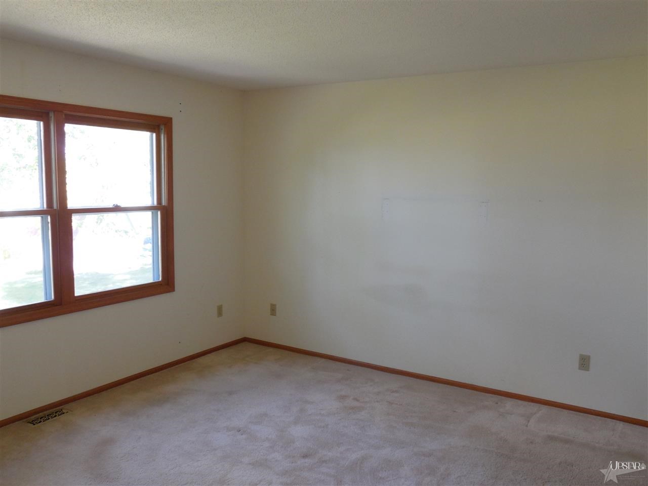506 Greenwood Trl, Ossian, IN 46777 photo 6