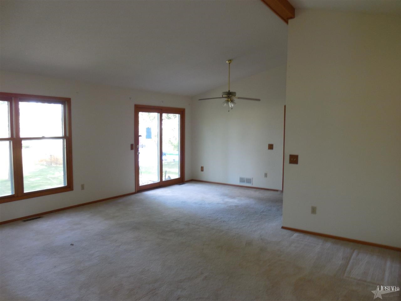 506 Greenwood Trl, Ossian, IN 46777 photo 5