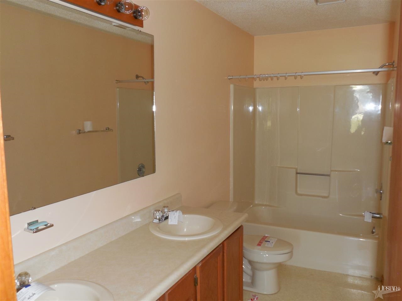 506 Greenwood Trl, Ossian, IN 46777 photo 9