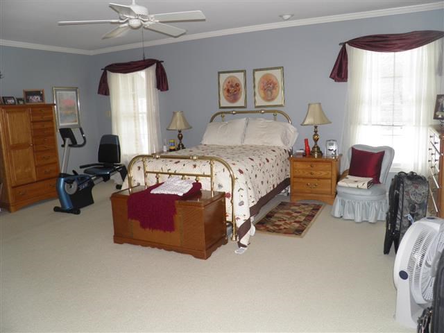 421 E Clover Ln, Bloomington, IN 47408 photo 10