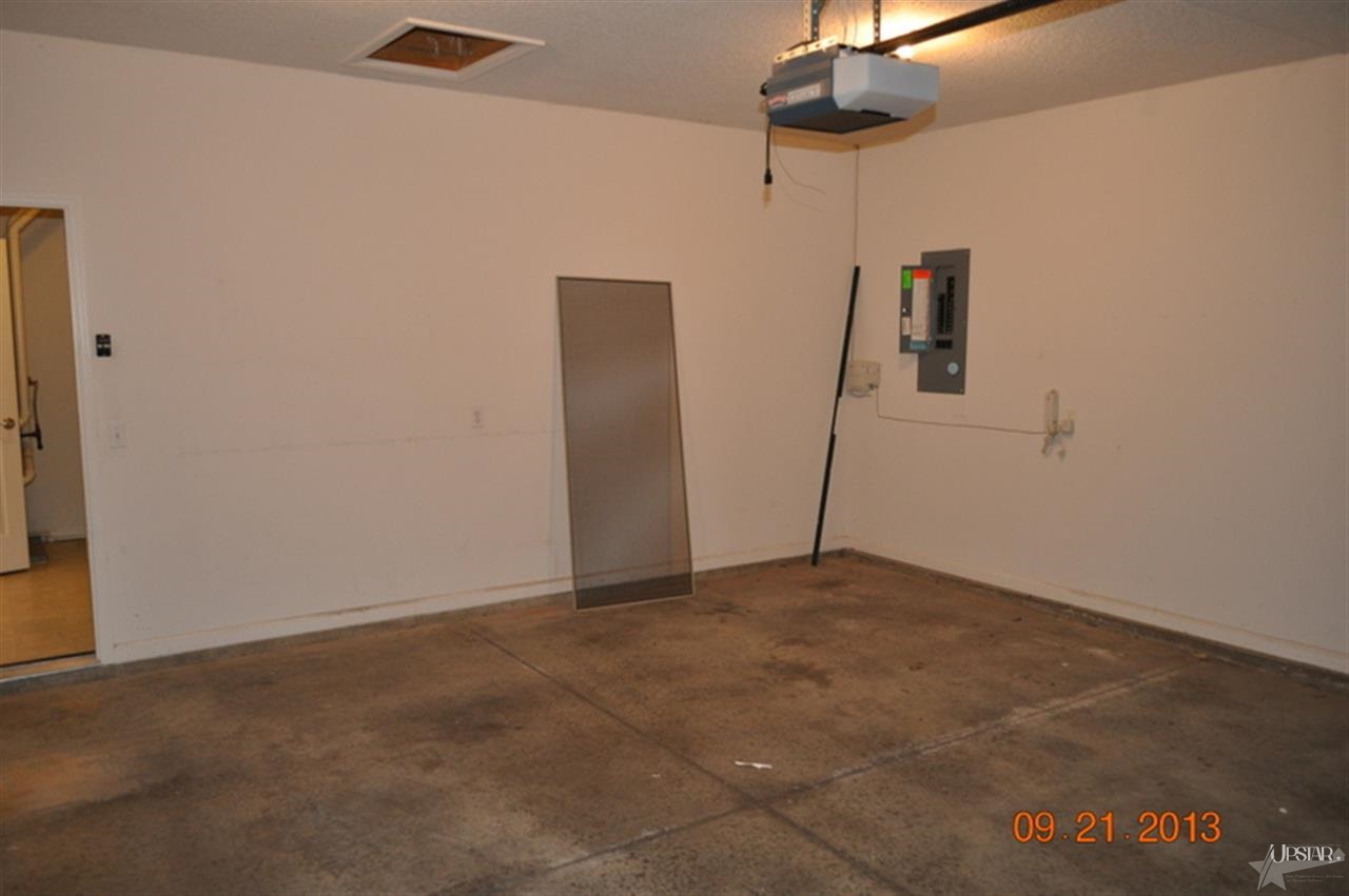 9010 Brickshire Pkwy, Fort Wayne, IN 46815 photo 20