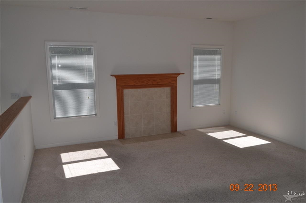 9010 Brickshire Pkwy, Fort Wayne, IN 46815 photo 5