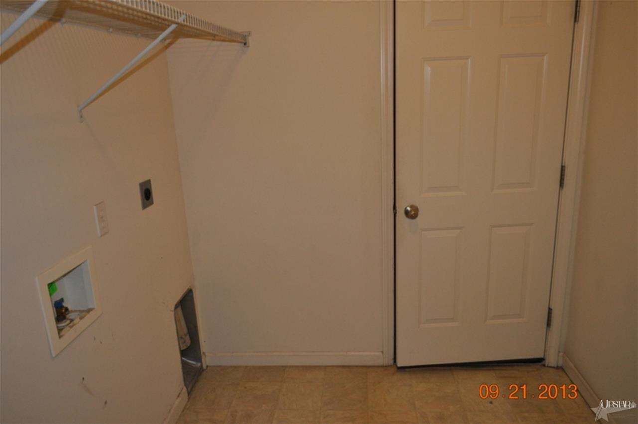 9010 Brickshire Pkwy, Fort Wayne, IN 46815 photo 15