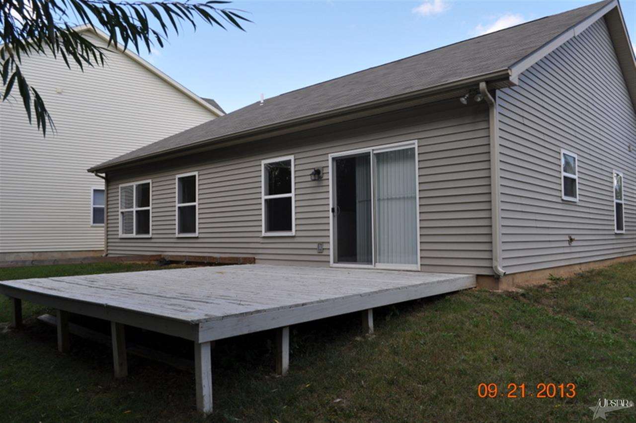9010 Brickshire Pkwy, Fort Wayne, IN 46815 photo 4