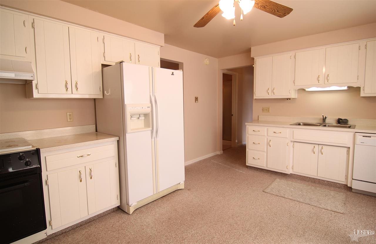 10707 Lagoon Dr, Grabill, IN 46741 photo 16