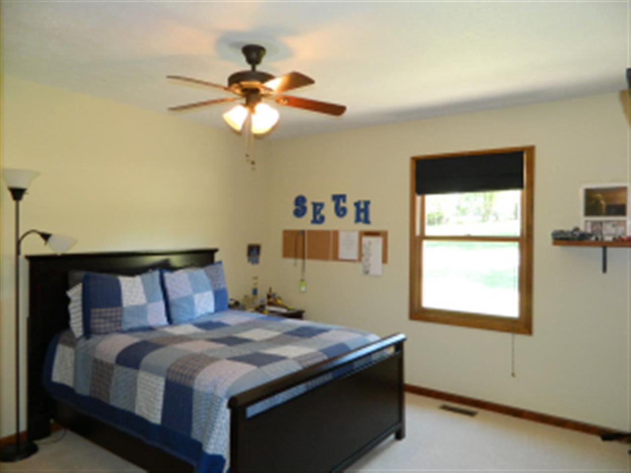 8102 S Talbott Ct, Bloomington, IN 47401 photo 11