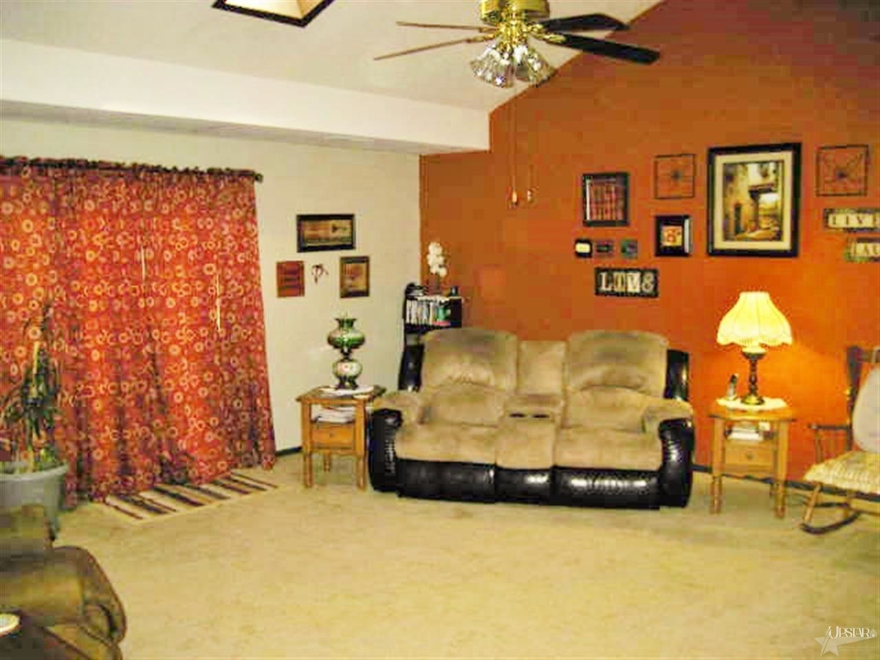8026 Pebble Creek Pl, Fort Wayne, IN 46835 photo 4