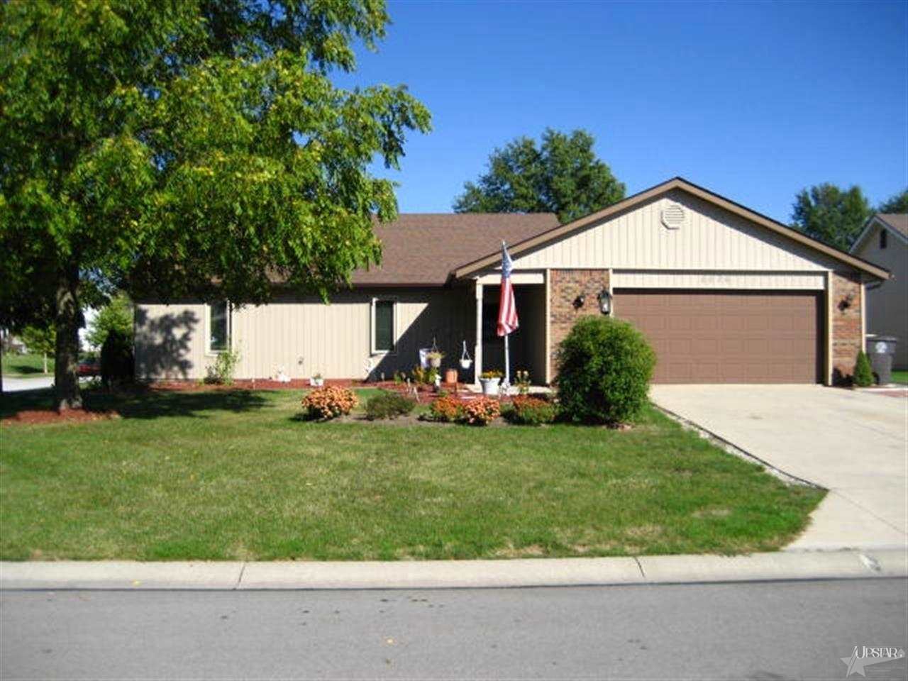 8026 Pebble Creek Pl, Fort Wayne, IN 46835 photo 2