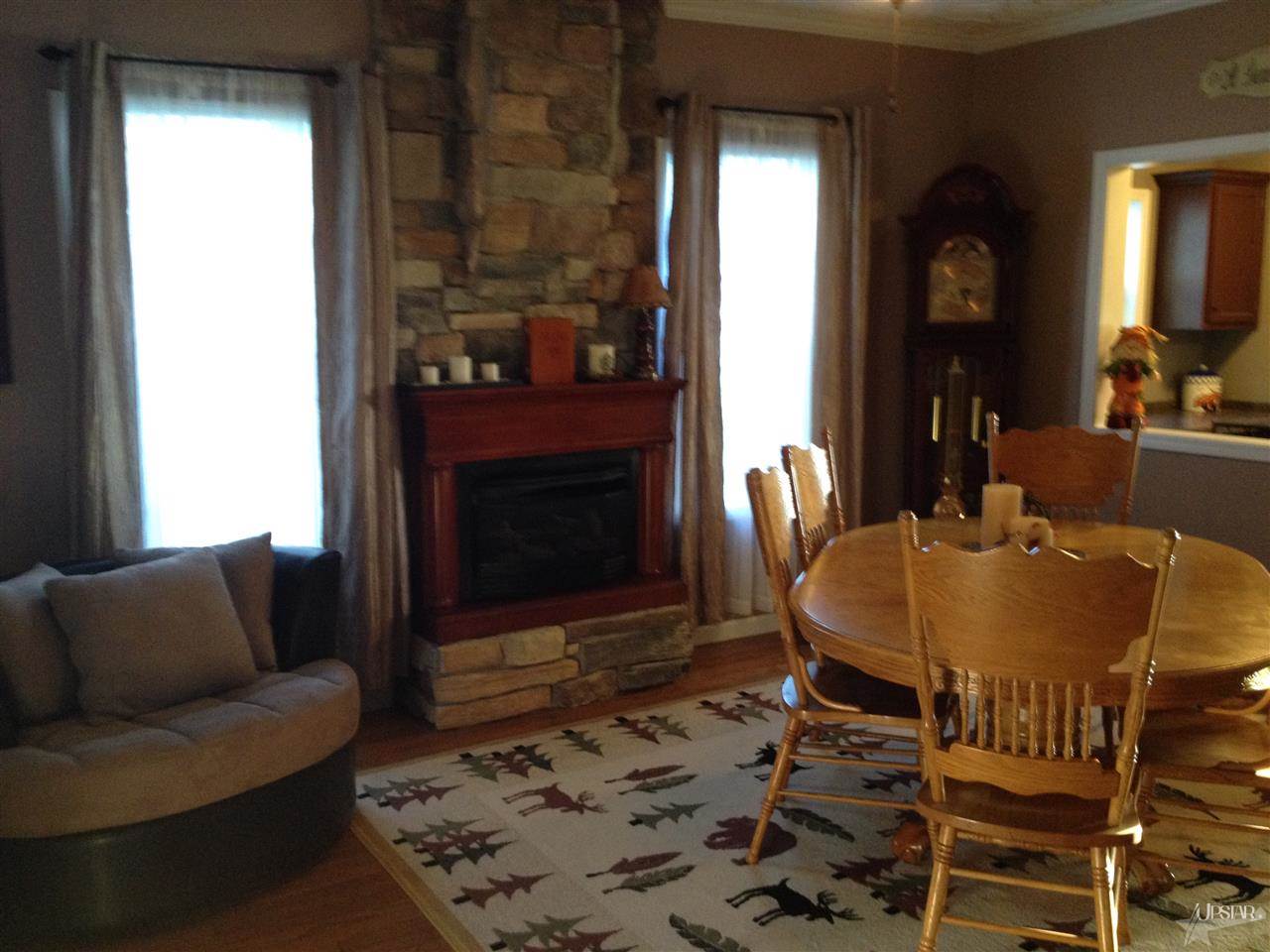 133 N Main St, Avilla, IN 46710 photo 6