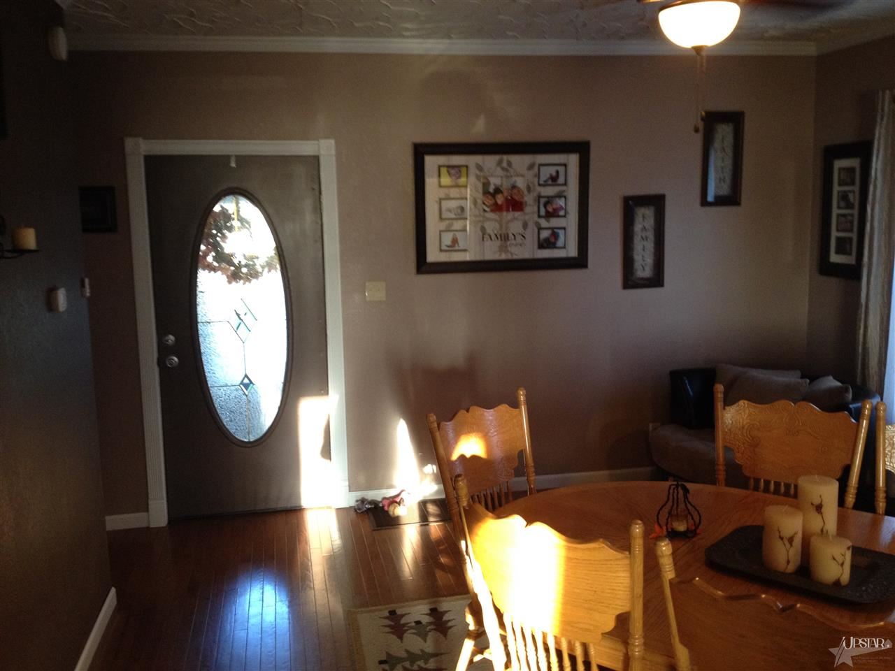 133 N Main St, Avilla, IN 46710 photo 8