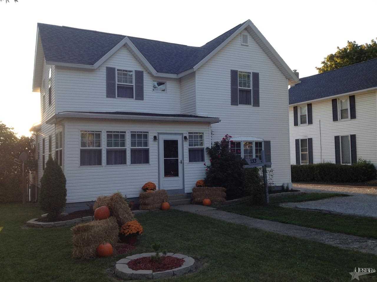 133 N Main St, Avilla, IN 46710 photo 1