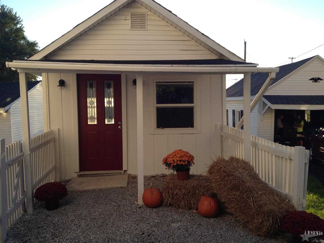 133 N Main St, Avilla, IN 46710 photo 3