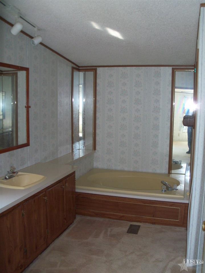4649 County Road 42, Auburn, IN 46706 photo 5