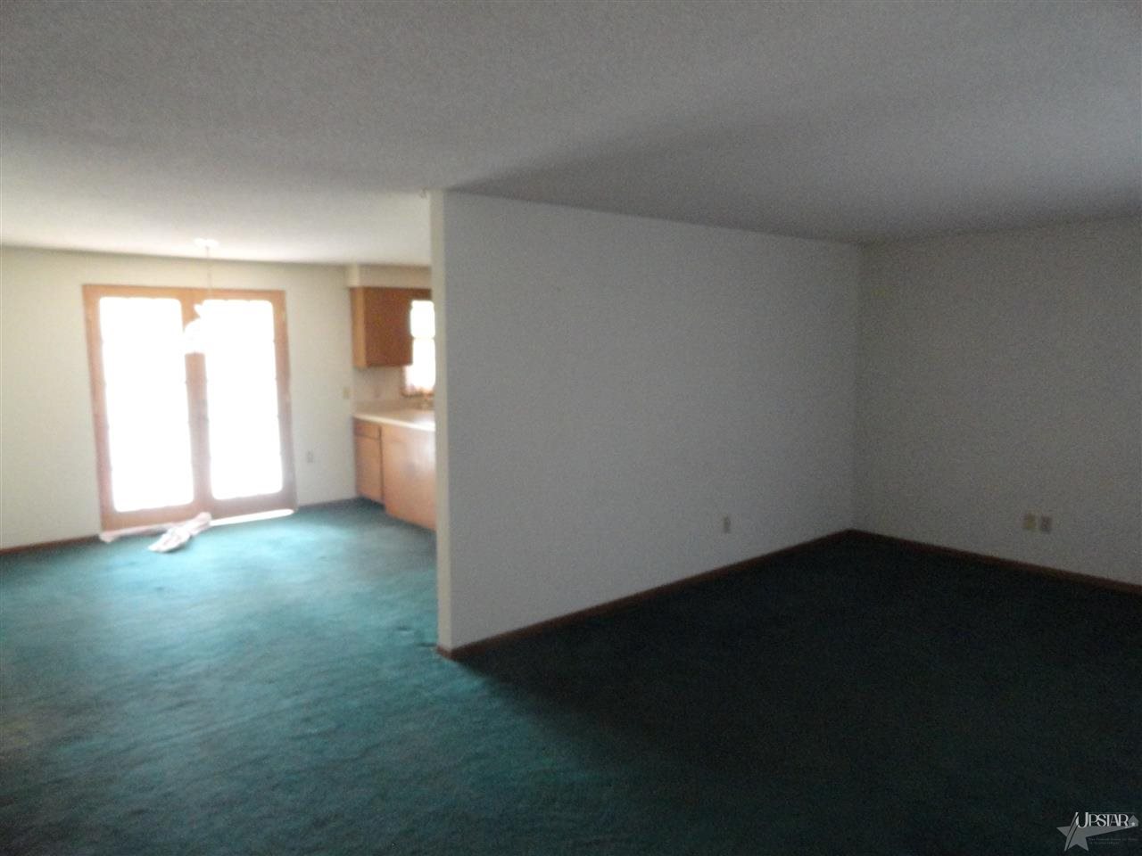 1520 Ash St, Huntington, IN 46750 photo 2