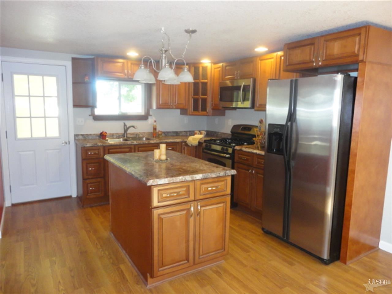 1719 Cottage Ave, Huntington, IN 46750 photo 2