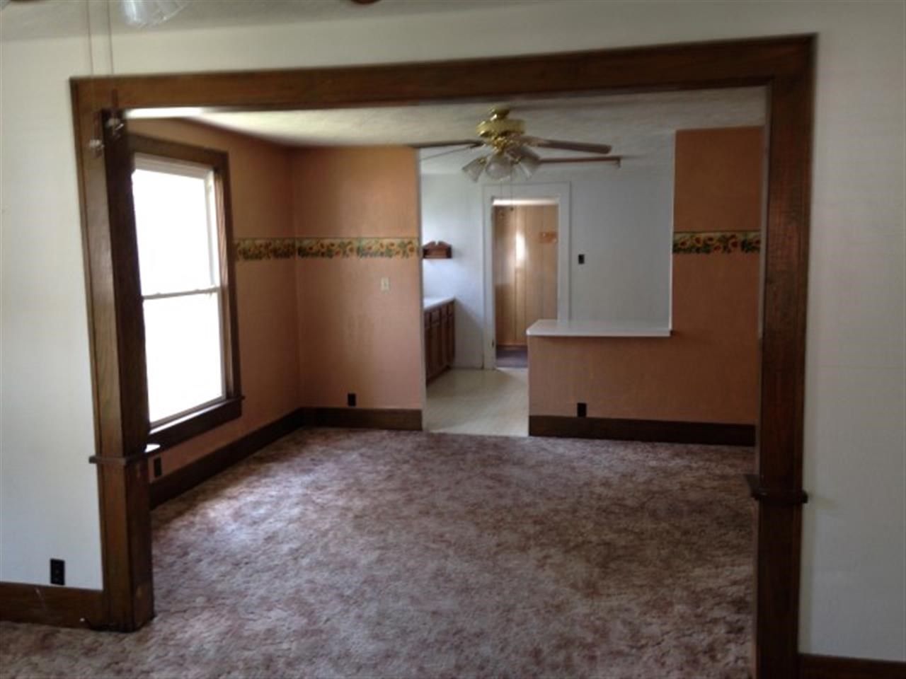 1005 W Jefferson St, Frankfort, IN 46041 photo 5