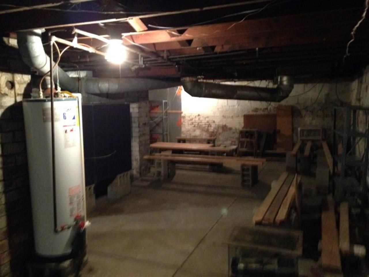 1005 W Jefferson St, Frankfort, IN 46041 photo 16
