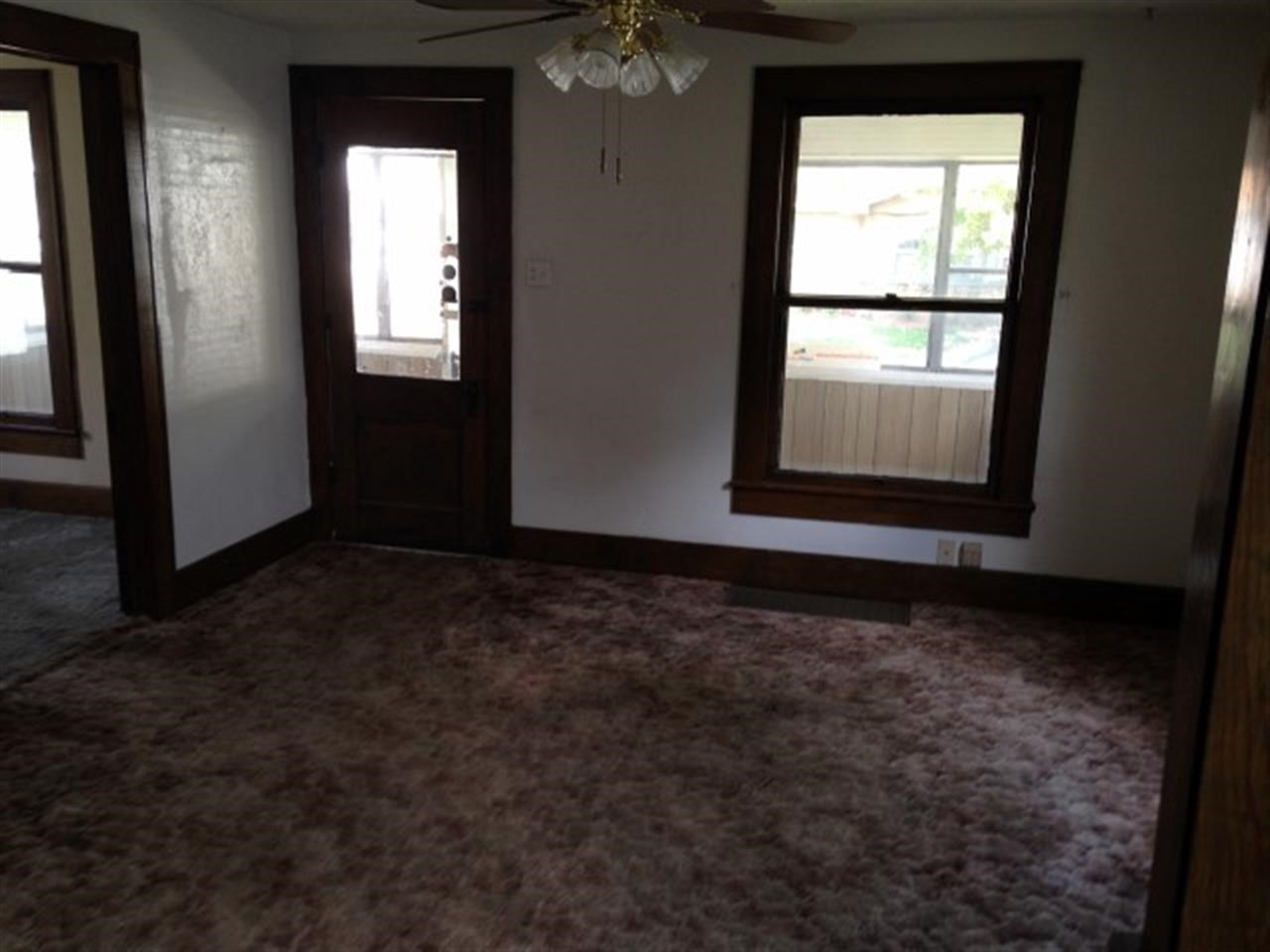 1005 W Jefferson St, Frankfort, IN 46041 photo 3