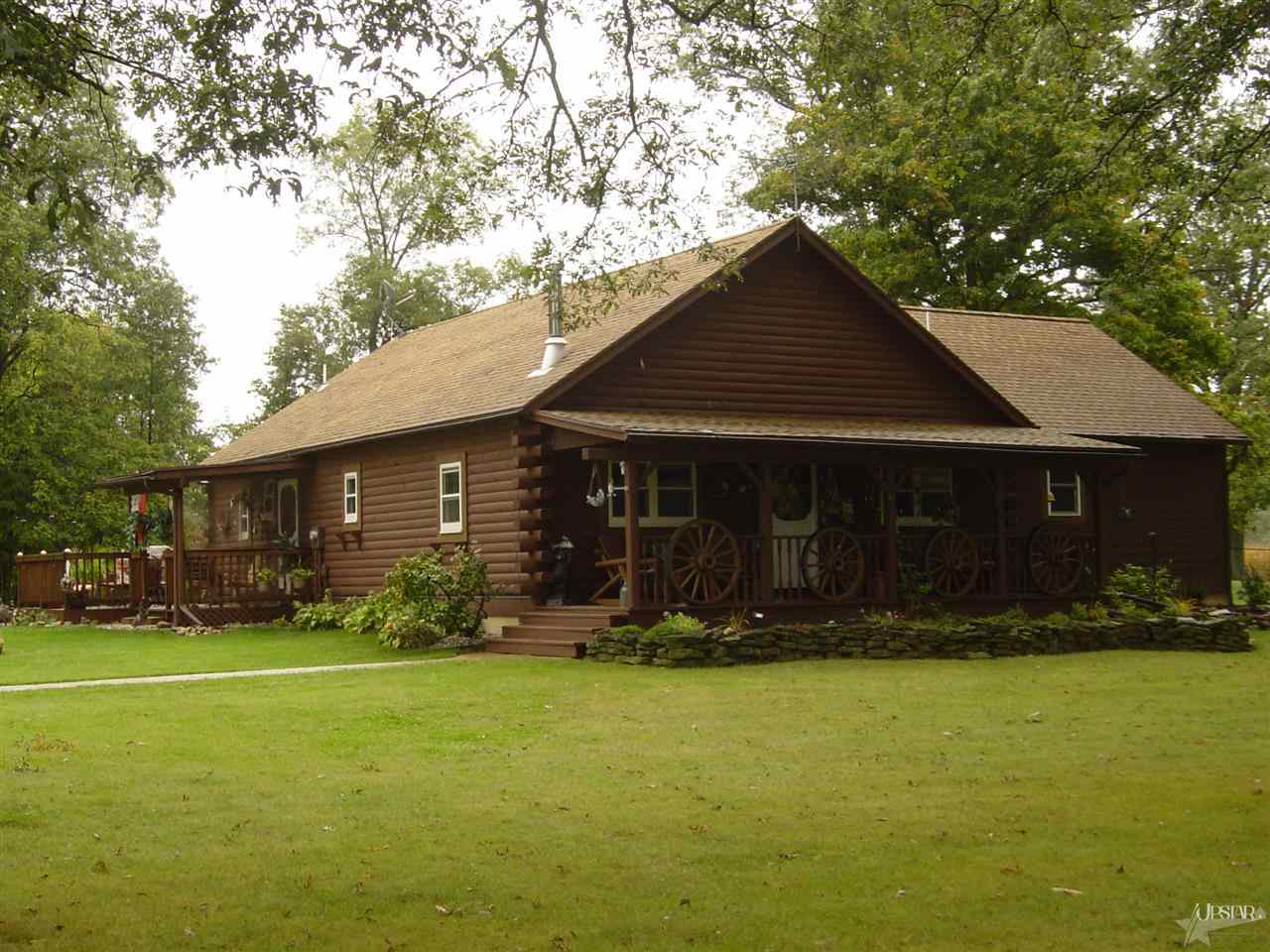 7557 N Meridian Rd, Uniondale, IN 46791 photo 1