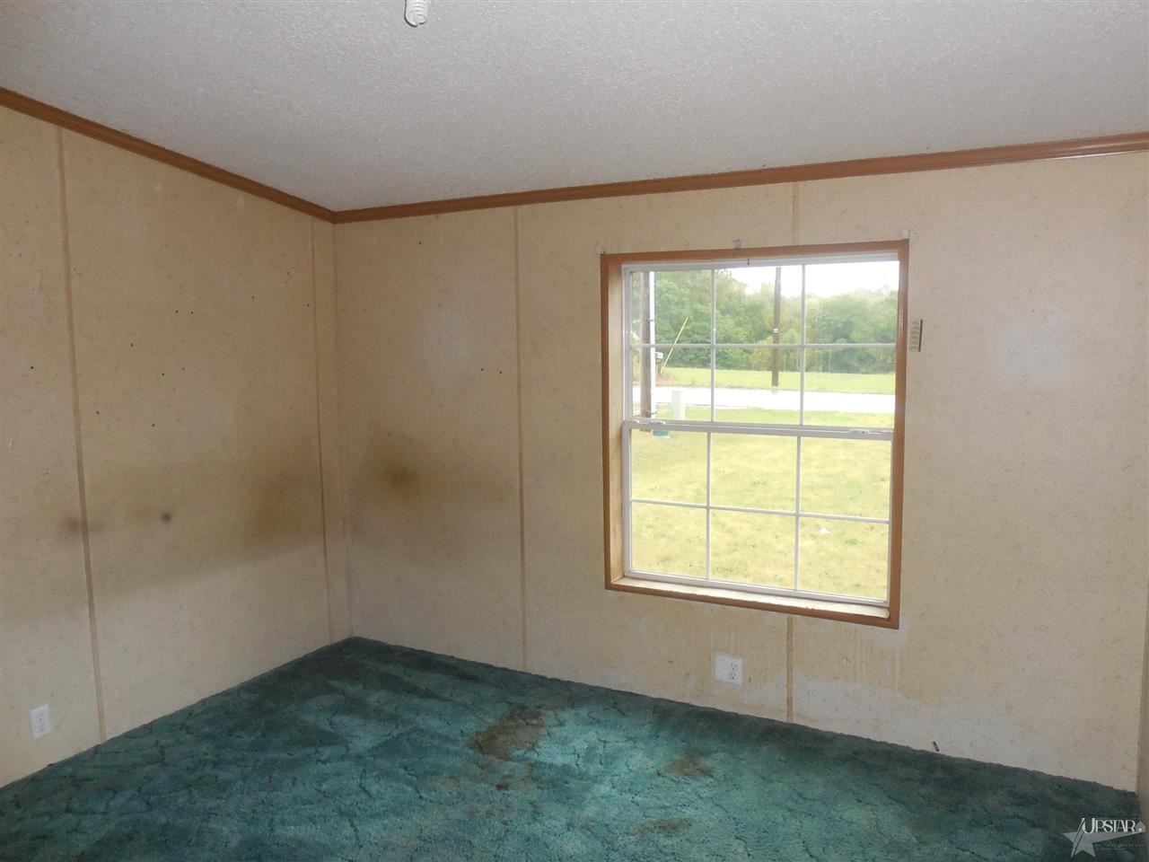 410 Johnson St, Ligonier, IN 46767 photo 7