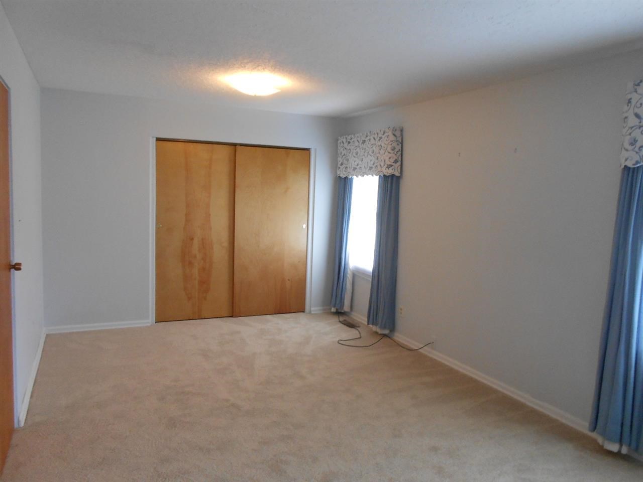356 Poplar Dr, Ellettsville, IN 47429 photo 8