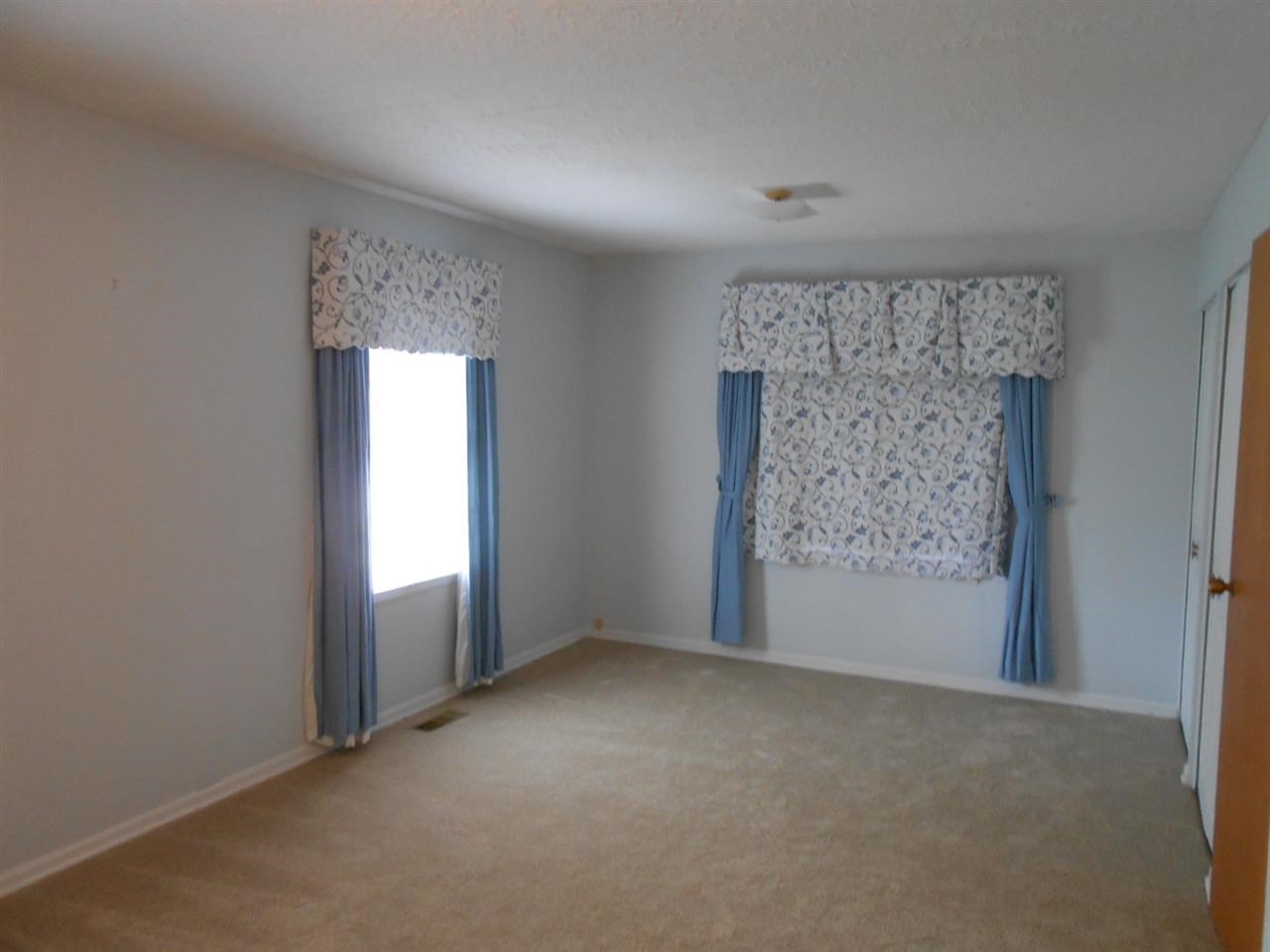 356 Poplar Dr, Ellettsville, IN 47429 photo 9