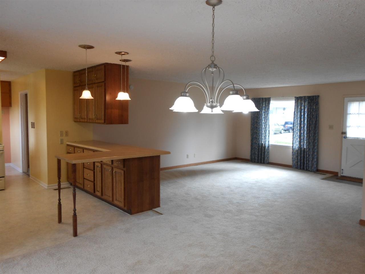 356 Poplar Dr, Ellettsville, IN 47429 photo 3