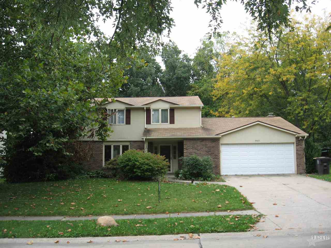 9525 Woodstream Dr, Fort Wayne, IN 46804 photo 1