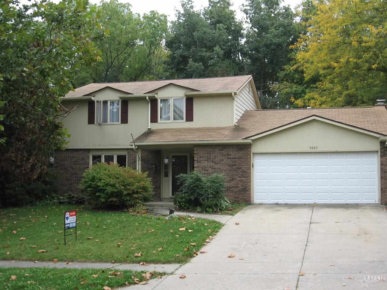 9525 Woodstream Dr, Fort Wayne, IN 46804 photo 3